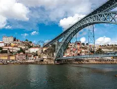 波尔图内部会议纪要流出：集结日队长鼓劲，法国杯使命明确，身体对抗强度拉满