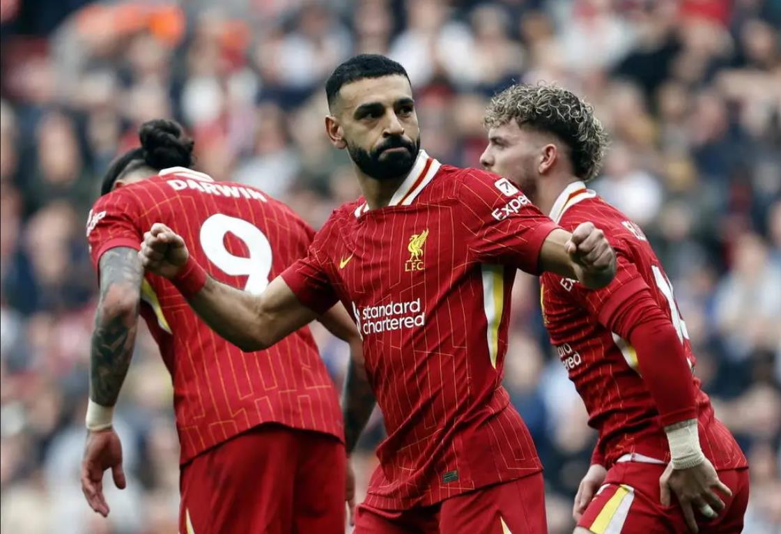 拜仁慕尼黑转会期官宣签约，志在NBA总决赛名次提升，话题不断，更衣室氛围转暖